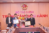 Bộ trưởng Bộ Tài chính tặng Bằng khen cho SOVICO và FPT về thành tích xuất sắc xử lý nghẽn lệnh HOSE