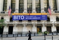 Giá Bitcoin hôm nay ngày 20/10: Giới đầu tư bắt đầu "mơ" giá Bitcoin lên 6 chữ số