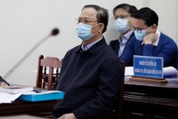 Bị cáo Nguyễn Văn Hiến tại tòa.