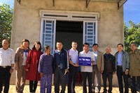Đại diện Đoàn Thanh niên SCB trao 3 căn nhà tình thương tại Lâm Đồng
