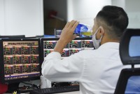 Chứng khoán phái sinh: Chuẩn bị tâm lý cho tuần “rung lắc”