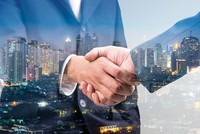 Các nhà đầu tư nước ngoài đa số lựa chọn phương thức bắt tay hợp tác với đối tác trong nước khi đầu tư vào bất động sản Việt Nam. ảnh: Shutterstock