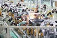 Trong chuỗi sản xuất các thương hiệu ô tô toàn cầu đã có sự tham gia của doanh nghiệp nội. Ảnh: Chí Hiếu