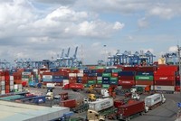Quang cảnh cảng Cát Lái, Thành phố Hồ Chí Minh. (Ảnh: Tiến Lực/TTXVN)
