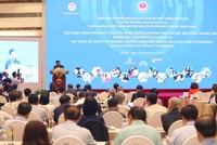 Bộ trưởng Bộ Kế hoạch và Đầu tư, ông Nguyễn Chí Dũng phát biểu tại Diễn đàn. Ảnh: Đức Thanh