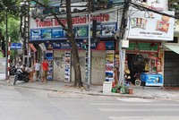 Khu phố cổ Hà Nội đìu hiu, nhiều khách sạn đóng cửa vì chưa thể đón du khách quốc tế.