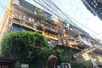 Chung cư Vạn Mỹ chuẩn bị được phá dỡ để khởi công xây dựng lại trong tháng 9/2021. Ảnh: Thu Lê.