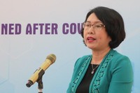 Bà Trần Thị Hồng Minh, Viện trưởng Viện Nghiên cứu quản lý kinh tế Trung ương phát biểu tại Hội thảo.