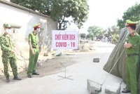 Một chốt kiểm dịch tại xã Tiên Tiến, huyện Phù Cừ, Hưng Yên. Ảnh: Đinh Tuấn-TTXVN