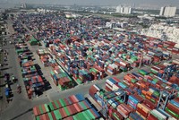 Container hàng hoá tại Tân Cảng- Cát Lái. (ảnh: Lê Toàn).