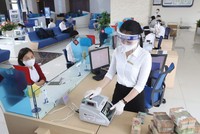 Các ngân hàng lo ngại rủi ro gia tăng khi hỗ trợ lãi suất cho các doanh nghiệp gặp khó khăn vì dịch Covid-19