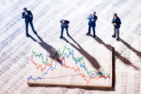 Giao dịch chứng khoán khối ngoại ngày 6/5: Bán ròng nhẹ 47 tỷ đồng trong phiên lao dốc cuối tuần