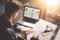 Giao dịch chứng khoán khối ngoại ngày 21/1: Xả mạnh KBC và HPG, bán ròng gần 1.100 tỷ đồng