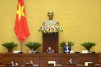 Phó Chủ tịch Quốc hội Uông Chu Lưu điều hành phiên thảo luận dự thảo Nghị quyết về tổ chức chính quyền đô thị tại TPHCM, sáng 12/11. Ảnh: Quốc hội.