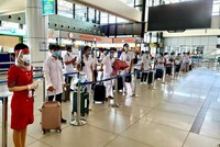 Vietjet hỗ trợ những chuyến bay chở các y bác sĩ và vaccine Pfizer vào TP.HCM chống dịch
