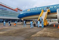 Toàn bộ hành khách là các công dân Việt Nam tại châu Âu đạt đủ điều kiện về nước theo diện có "hộ chiếu vắc xin".