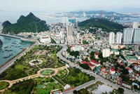 Bất động sản Hạ Long trở thành điểm đến của dòng sản phẩm nghỉ dưỡng hạng sang nhờ sự giao thoa giữa cảnh quan thiên nhiên độc đáo và không gian đô thị hiện đại sôi động.