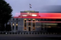 Rủi to từ chính sách của Fed làm lu mờ đi lo ngại từ căng thẳng của Nga-Ukraine đối với thị trường chứng khoán