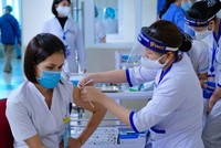 Bộ Tài chính trình Chính phủ thành lập Quỹ vắc-xin phòng Covid-19