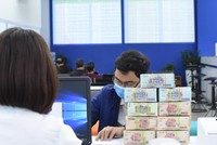 Dòng tiền chịu áp lực