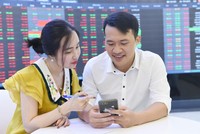 Bloomberg: Nhà đầu tư cá nhân giúp chứng khoán Việt Nam trở thành thị trường chứng khoán sinh lời tốt nhất khu vực