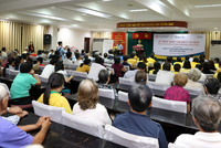 Sun Life trao tặng 537 thẻ bảo hiểm y tế cho các hộ gia đình tại quận 4, TP.HCM