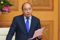 Thủ tướng Nguyễn Xuân Phúc: Chính phủ khuyến nghị mọi người dân đeo khẩu trang khi đến chỗ đông người. Ảnh: VGP