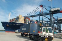 7 tháng, xuất siêu tăng vọt lên gần 8,4 tỷ USD