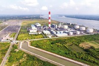 Nhà máy Nhiệt điện Ô Môn I trong Trung tâm Điện lực Ô Môn - nơi sẽ có Nhà máy Nhiệt điện Ô Môn II, III và IV được xây dựng.