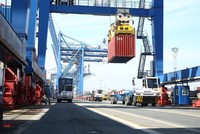 Cảnh báo từ việc tăng nhập khẩu máy móc, thiết bị giá rẻ