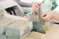 Các ngân hàng thương mại tiếp tục bán chéo trái phiếu cho nhau