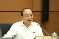 Chủ tịch nước Nguyễn Xuân Phúc chia sẻ "tôi là một trong những người đầu tiên đề nghị Bộ Chính trị, Quốc hội, Chính phủ chưa nâng lương đợt này để phù hợp với lòng dân".