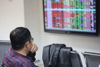 Thị trường chứng khoán trước bài toán phát triển chiều sâu