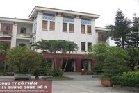 Công ty cổ phần Quản lý đường sông số 3 đã thông đồng với một số cán bộ Ban Quản lý vịnh Hạ Long để tạo điều kiện được ký hợp đồng quản lý, bảo trì, đảm bảo điều tiết giao thông tại vịnh Hạ Long trái quy định.