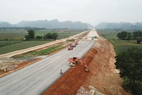 Thi công cao tốc Bắc - Nam đoạn Mai Sơn - Quốc lộ 45.
