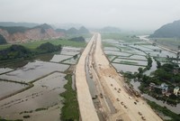 Thi công cao tốc Bắc - Nam đoạn Mai Sơn - Quốc lộ 45.