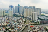 Cổ phiếu bất động sản vẫn nóng