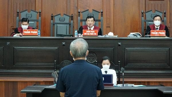 Ông Nguyễn Thành Tài, cựu Phó Chủ tịch UBND TP.HCM trả lời Hội đồng xét xử phúc thẩm.