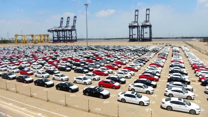 Việt Nam chi 3,66 tỷ USD nhập hơn 160.000 xe ô tô nguyên chiếc