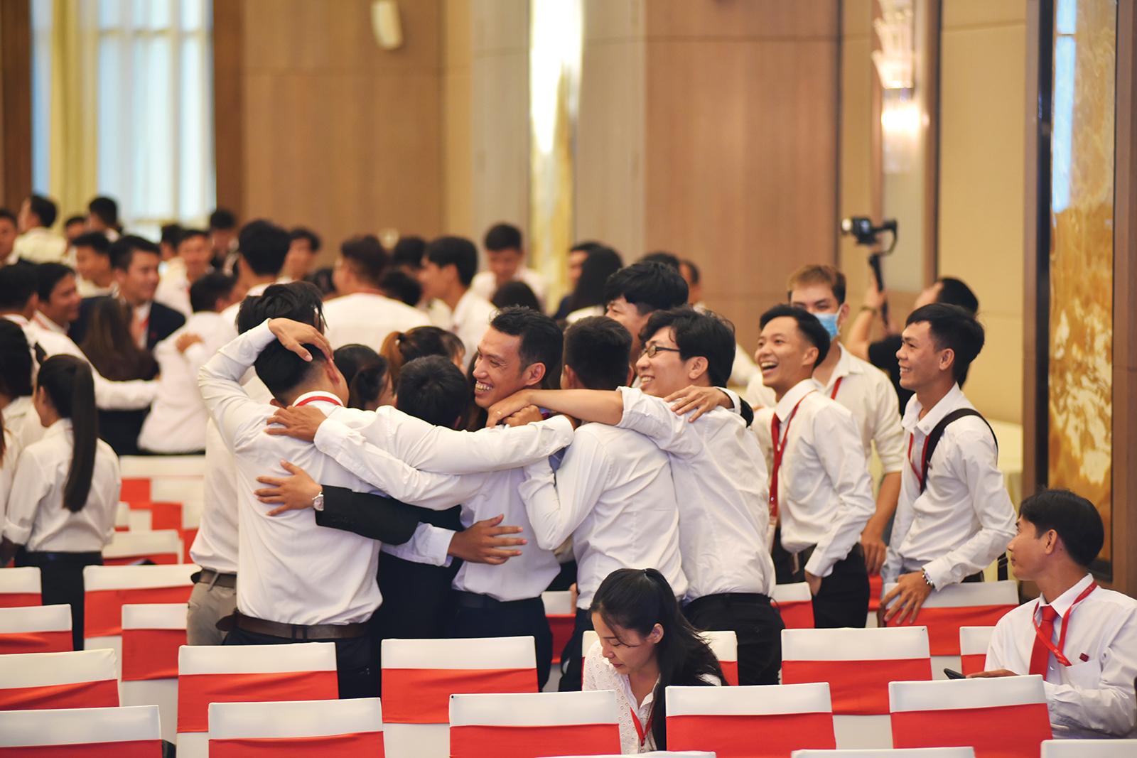 Môi giới địa ốc và chuyện thưởng Tết năm Covid