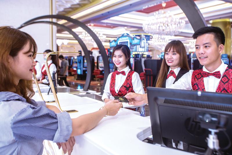 Bắt đầu mở cửa casino cho người Việt chơi: Giành lại “miếng bánh” 800 triệu USD