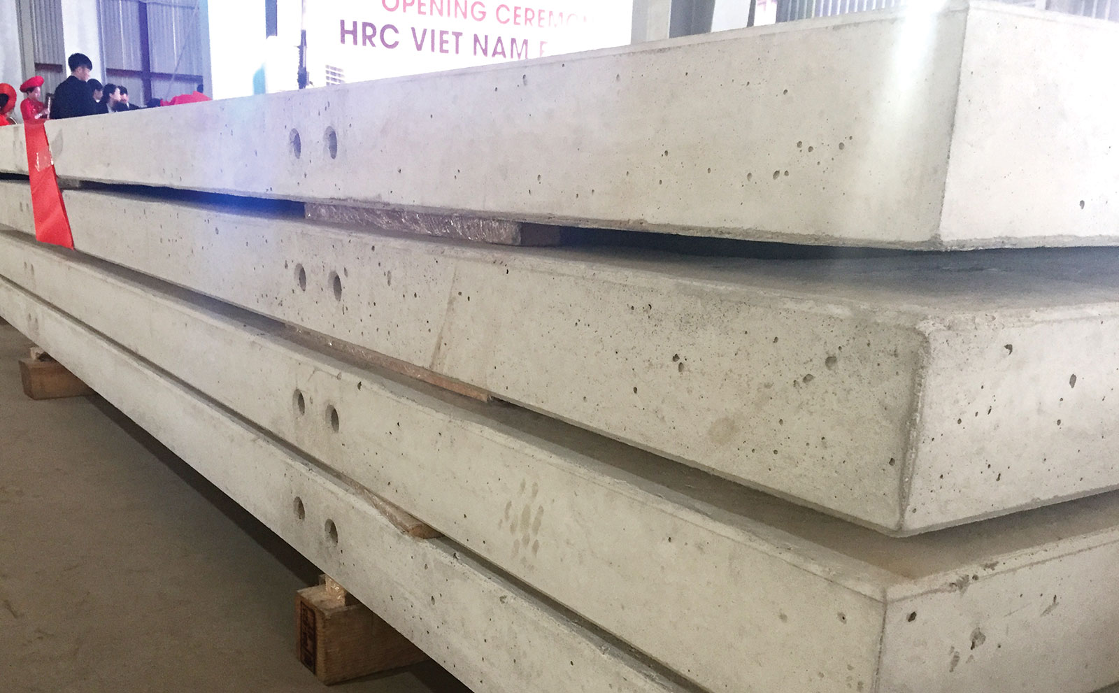 Cuộc “so găng” giữa tấm tường bê tông, thạch cao và gạch đất nung