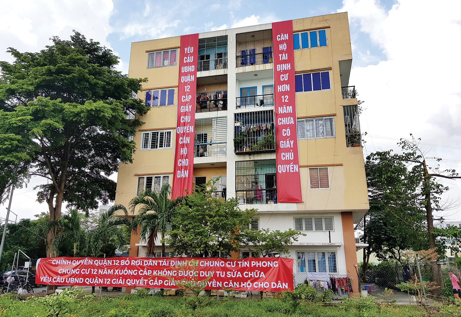 Hàng trăm hộ dân chung cư The Harmona mòn mỏi chờ sổ hồng