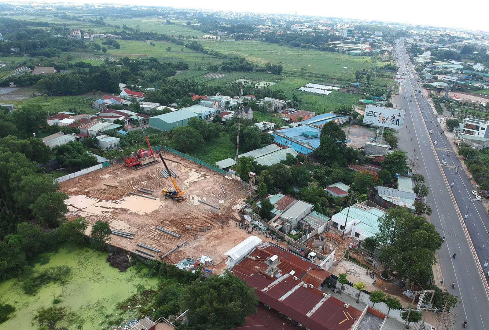 TP.HCM: Niêm yết giấy phép xây dựng công trình đang thi công tại trụ sở UBND phường, xã