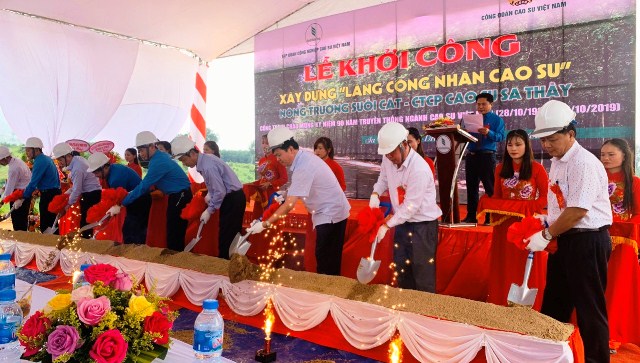 Kon Tum: Xây dựng Làng công nhân cao su tại huyện Ia H’Drai