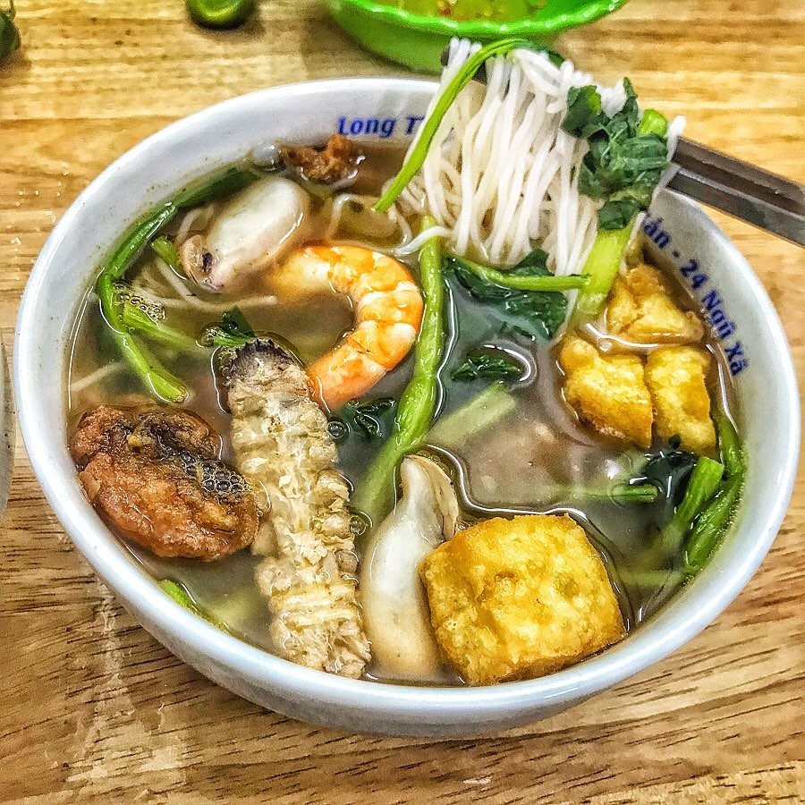Bánh canh cua và 7 món chuẩn vị mùa thu ngon nức tiếng khu hồ Tây ảnh 3