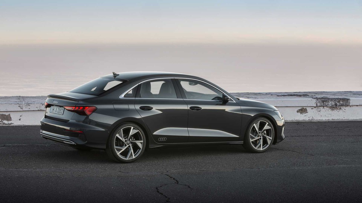 Audi A3 sedan 2021: Thiết kế hầm hố với công nghệ hiện đại hơn ảnh 8