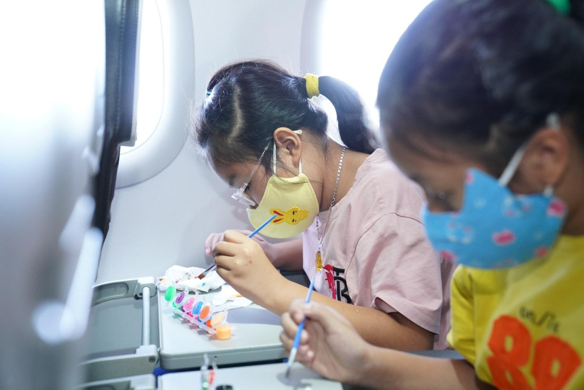 Vietjet lan toả niềm vui bằng hoạt động đặc biệt nhân ngày Quốc tế Thiếu nhi ảnh 5