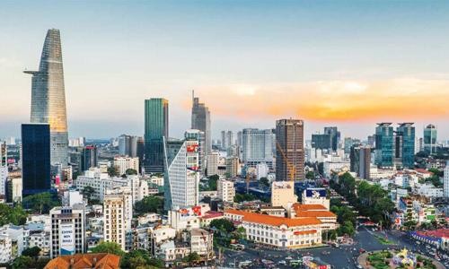 Kiểm soát tín dụng có “ghìm cương” được thị trường bất động sản?
