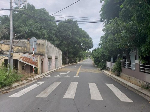 Tạm “khóa” chuyển mục đích, giá đất tại “thủ phủ” phân lô vẫn “dựng đứng”